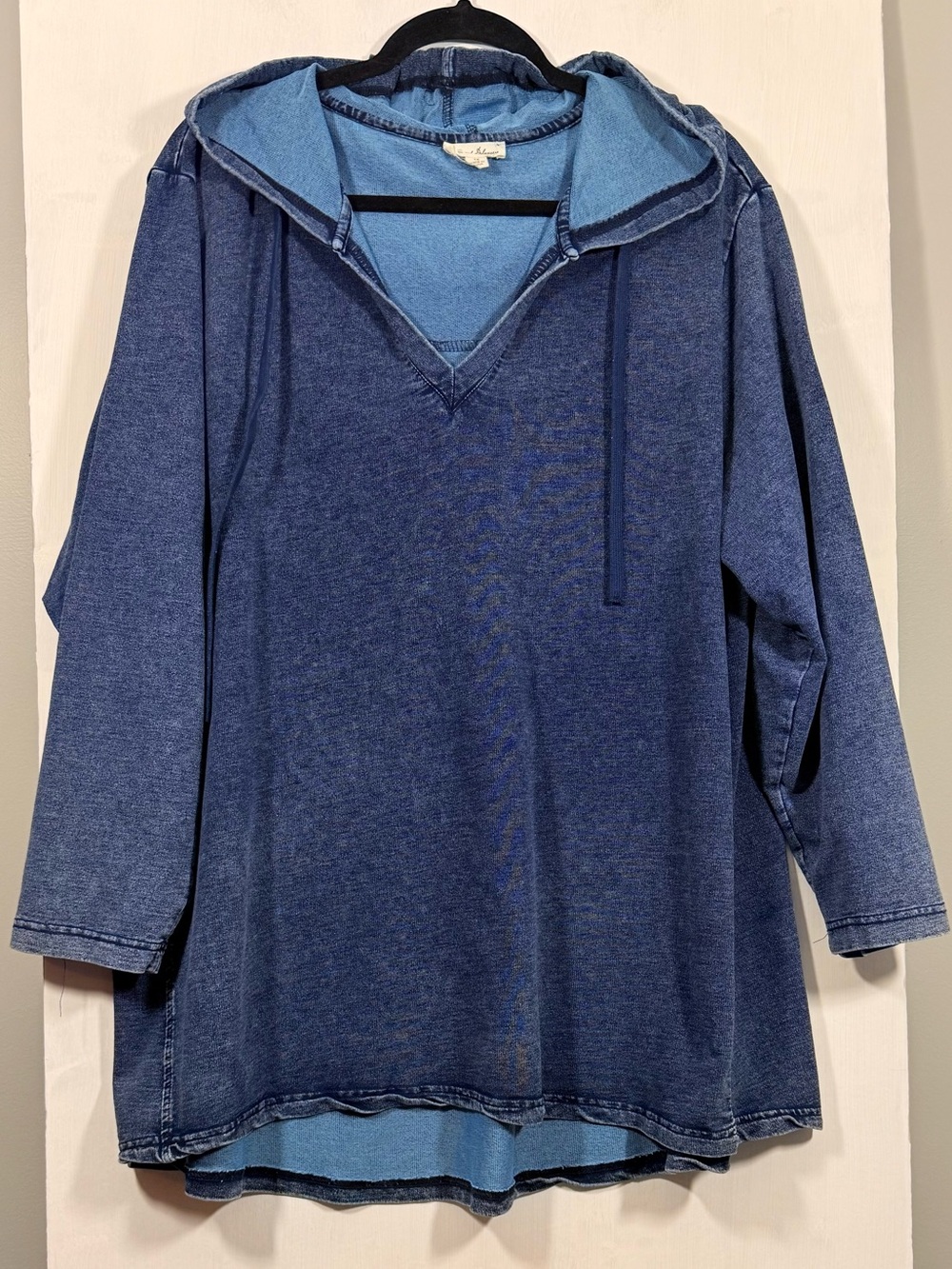 Jane and Delancey Women's Blue Hooded Pullover Sweater